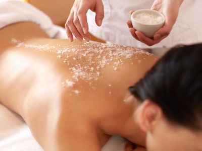 Schröpfmassage mit der Detox Naturkosmetik von Michael Droste-Laux , Schröpf Massage, Schröpfkelche, Schröpfen